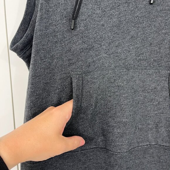Victoria's Secret Medium Charcoal Gray Sleeveless Back Vent Hoodie w/Pocket - Picture 6 of 11